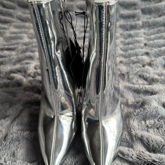 Women Go-Go Disco Glam Western Pointed Toe Stiletto Heel Boot Silver Metallic 8 - Picture 10 of 14